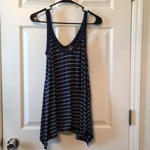 🤰🏼Navy and silver striped maternity blouse